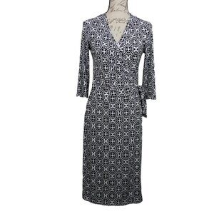Bisou Bisou | Black & White Print Jersey Knit Stretch Wrap Dress |  Size 8